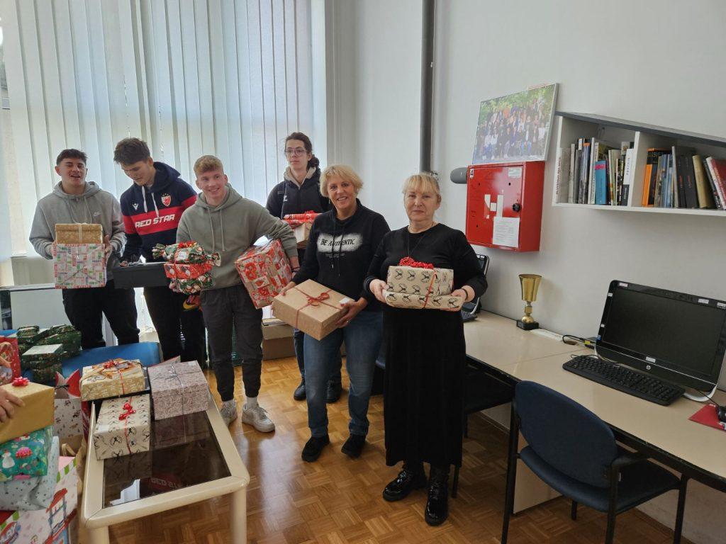 Obdarujmo otroke (v sodelovanju z ZPM Velenje)